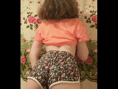 ❤️ سيڪسي نوجوان بيبي پنهنجي شارٽس کي ڪئميرا تي هٽائيندي سپر جنسي تي sd.wassell.ru