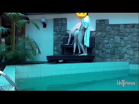 ❤️ باس نوڪر کي تلاء ۾ دعوت ڏئي ٿو، پر گرم مزاحمت نه ڪري سگهيو سپر جنسي تي sd.wassell.ru